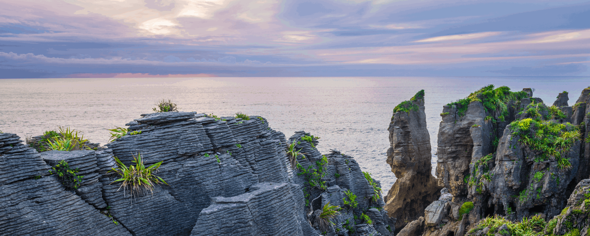 Photo of Punakaiki Pancake Rocks on the West Coast of the South Island in New Zealand 